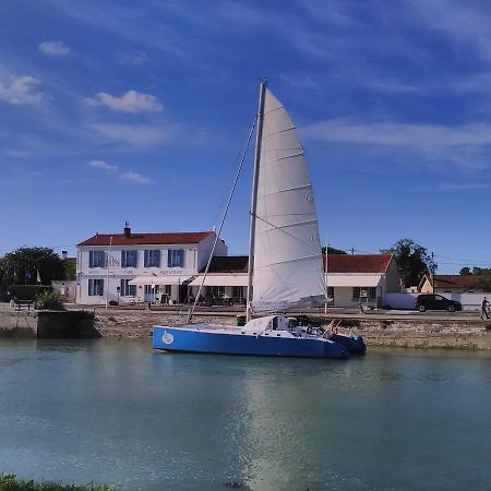 Les Bains Boyardville - Hotel Et Restaurant Exterior foto